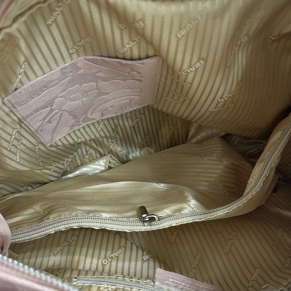 NWT Pink Leather Floral Embossed Shoulder Crossbody Bag Made in Italy - Picture 10 of 13